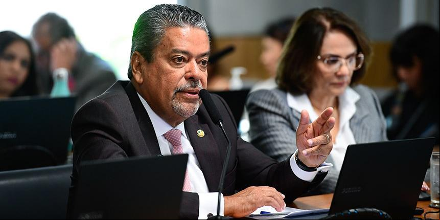 Para Dr. Hiran, favorável à proposta, dificuldade da mulher no o a emprego também prejudica Previdência e economia (Saulo Cruz/Agência Senado)